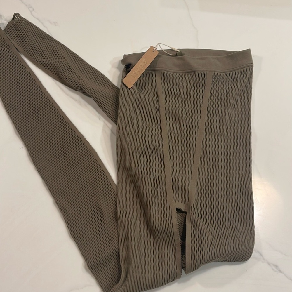 SKIMS ARMY WRAP KNIT LEGGING